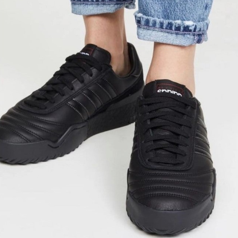Men’s Adidas Alexander Wang x Bball
Soccer 'Black'